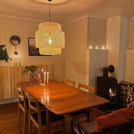 54:an - Flott Med Gangavstand Til Sentrum *